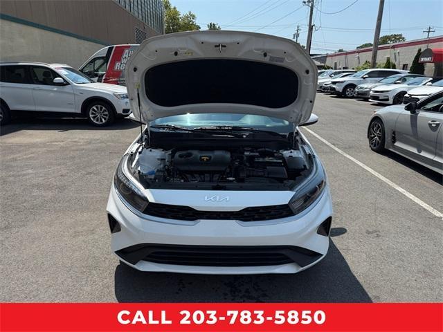 Photo of 2022 Snow White Pearl Kia Forte