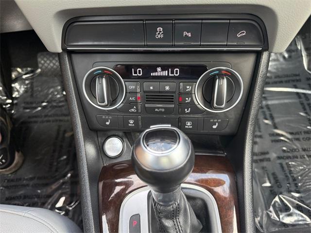 Photo of 2016 Utopia Blue Metallic Audi Q3