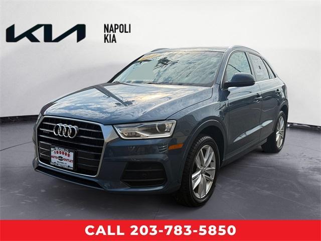 Photo of 2016 Utopia Blue Metallic Audi Q3