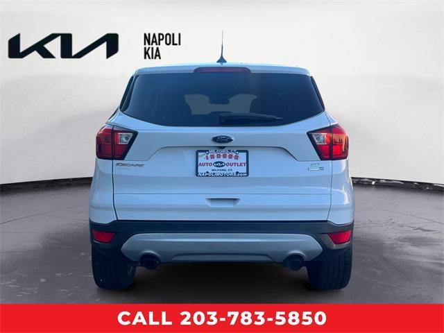 Photo of 2019 Oxford White Ford Escape