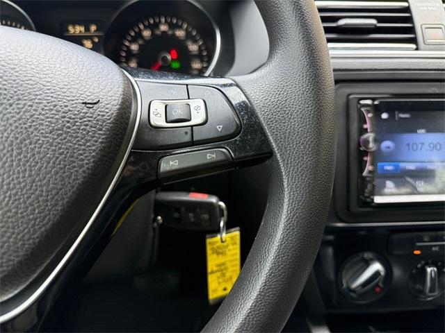 Photo of 2017 Silk Blue Metallic Volkswagen Jetta
