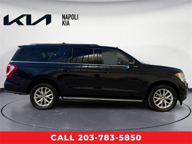 Photo of 2021 Blue Ford Expedition Max