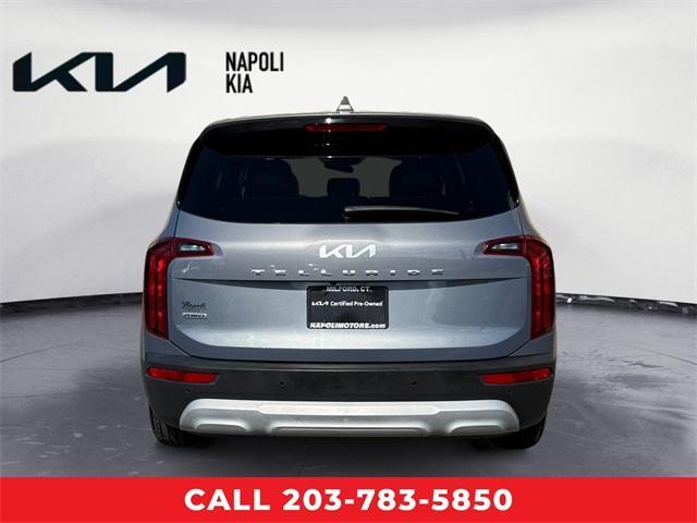 Photo of 2022 Everlasting Silver Kia Telluride