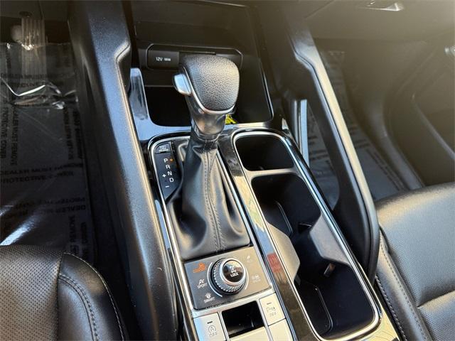 Photo of 2022 Everlasting Silver Kia Telluride