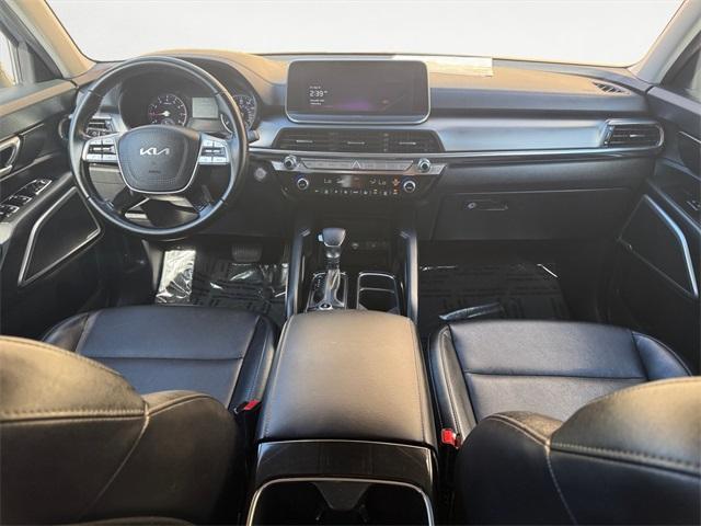 Photo of 2022 Everlasting Silver Kia Telluride