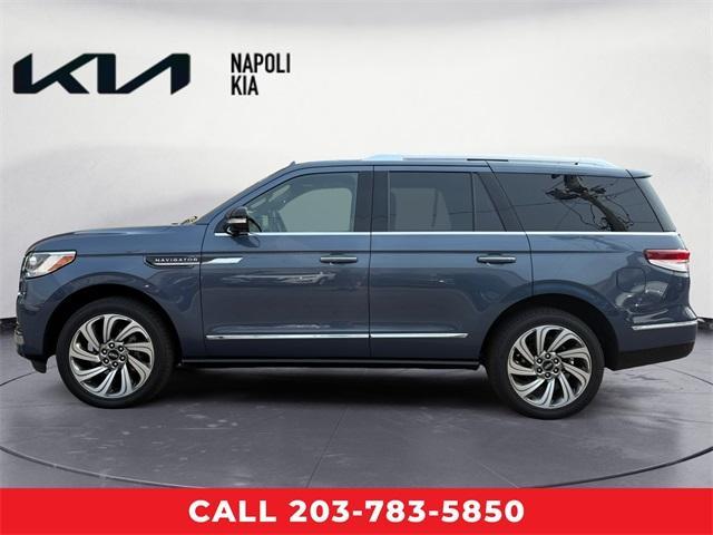 Photo of 2023 Ocean Drive Blue Lincoln Navigator