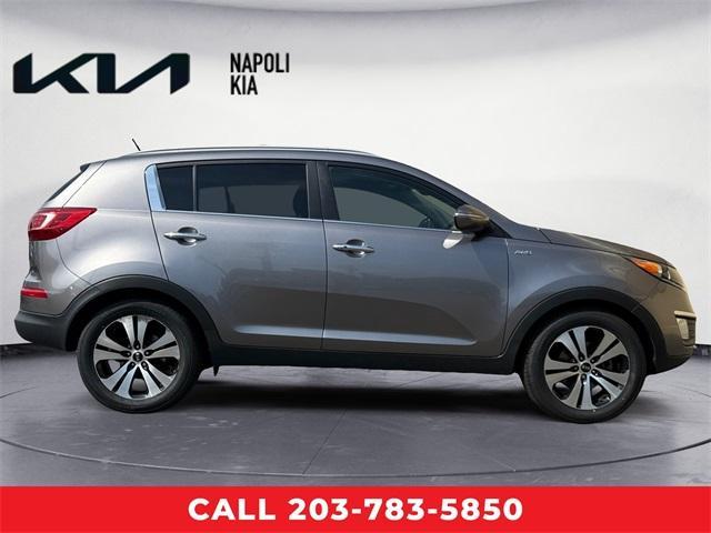 Photo of 2011 Mineral Silver Kia Sportage