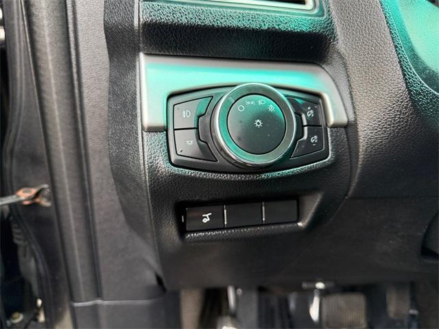 Photo of 2016 Magnetic Ford Explorer