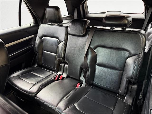 Photo of 2016 Magnetic Ford Explorer