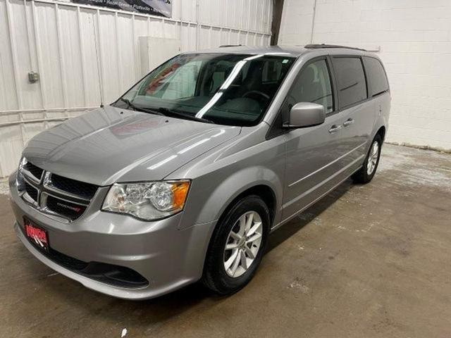Photo of 2015 Silver Dodge Grand Caravan