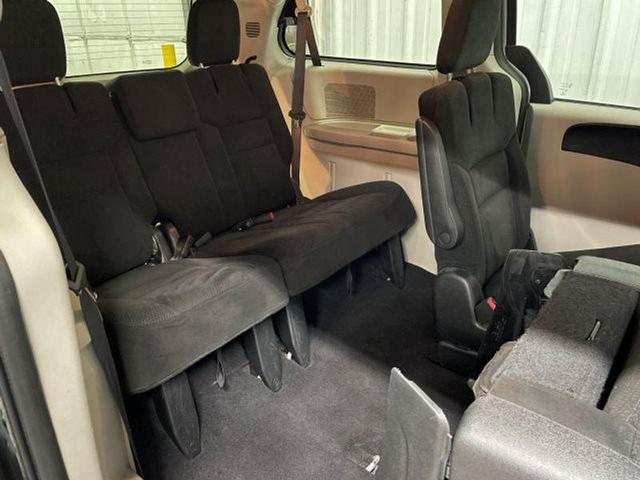 Photo of 2015 Silver Dodge Grand Caravan