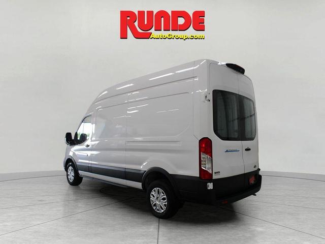 Photo of 2023 Oxford White Ford E-Transit