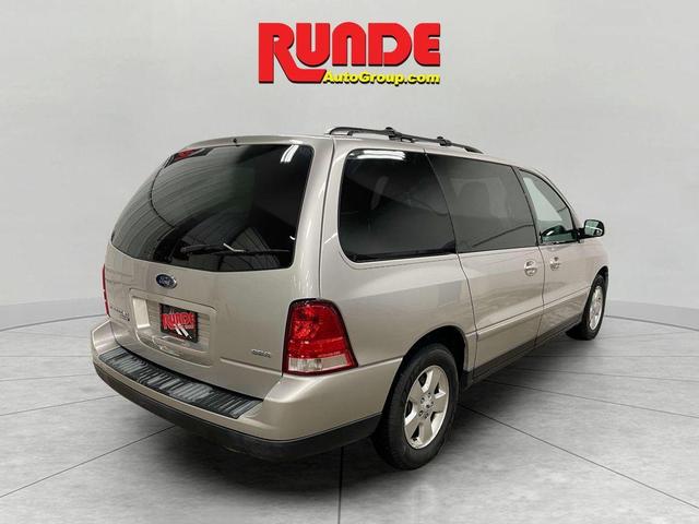 Photo of 2004 Gray Ford Freestar