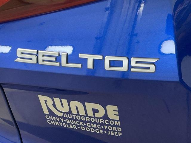 Photo of 2023 Blue Kia Seltos