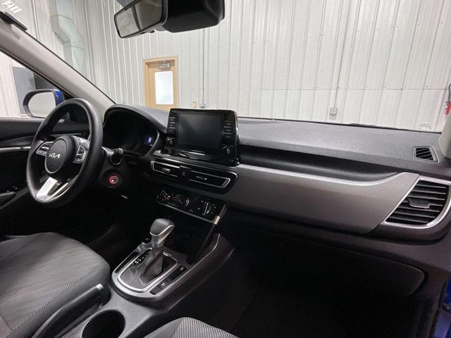 Photo of 2023 Blue Kia Seltos