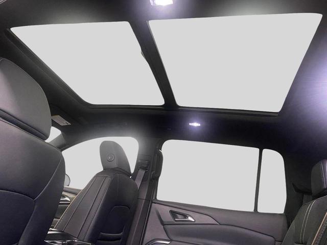 Photo of 2026 Mosaic Black Metallic Chevrolet Traverse