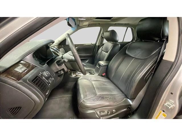 Photo of 2011 Silver Cadillac DTS