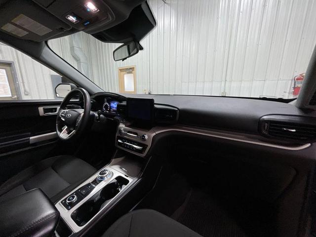 Photo of 2024 Medium Blue Metallic Ford Explorer