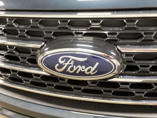 Photo of 2024 Medium Blue Metallic Ford Explorer
