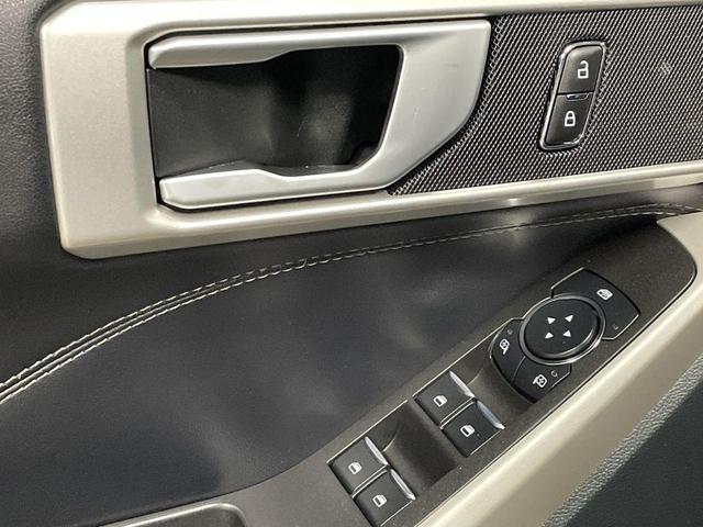 Photo of 2024 Medium Blue Metallic Ford Explorer