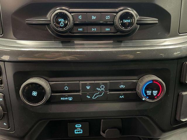Photo of 2022 White Ford F-150