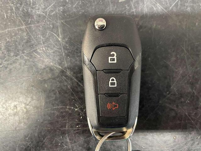 Photo of 2022 White Ford F-150