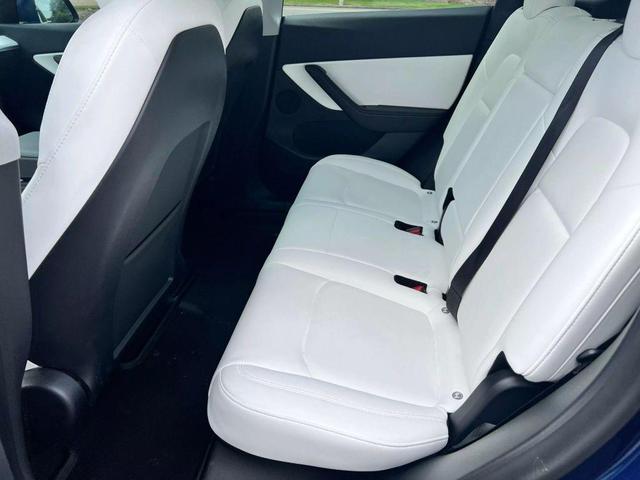 Photo of 2021 Blue Tesla Model Y