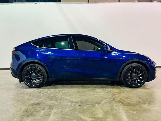 Photo of 2021 Blue Tesla Model Y