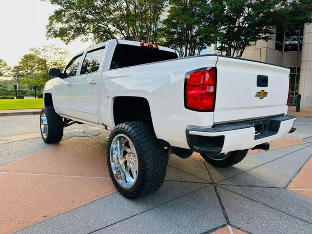 Photo of 2018 White Chevrolet Silverado 1500