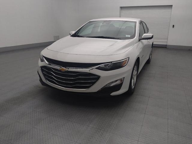 Photo of 2023 Summit White Chevrolet Malibu
