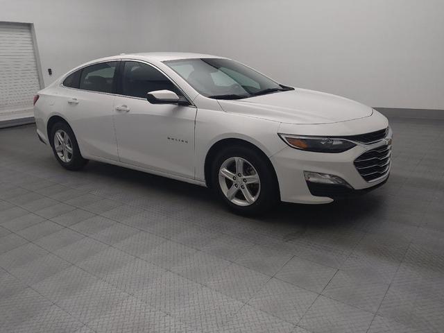 Photo of 2023 Summit White Chevrolet Malibu