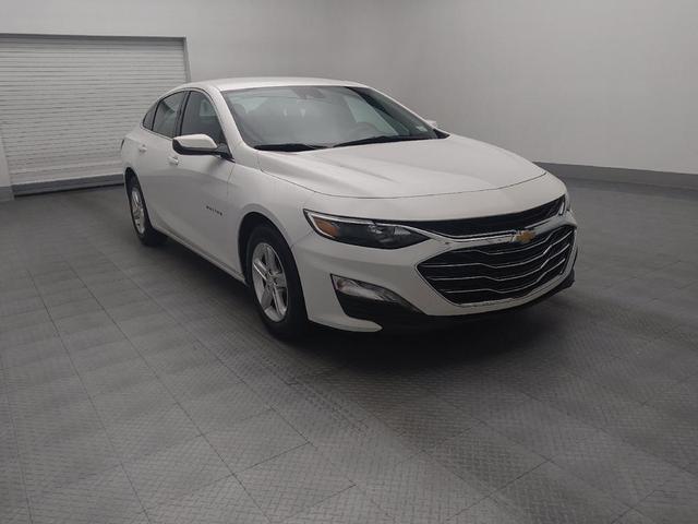 Photo of 2023 Summit White Chevrolet Malibu