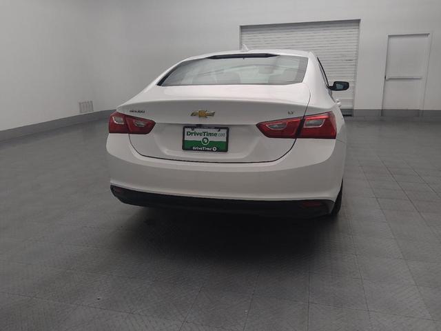 Photo of 2023 Summit White Chevrolet Malibu