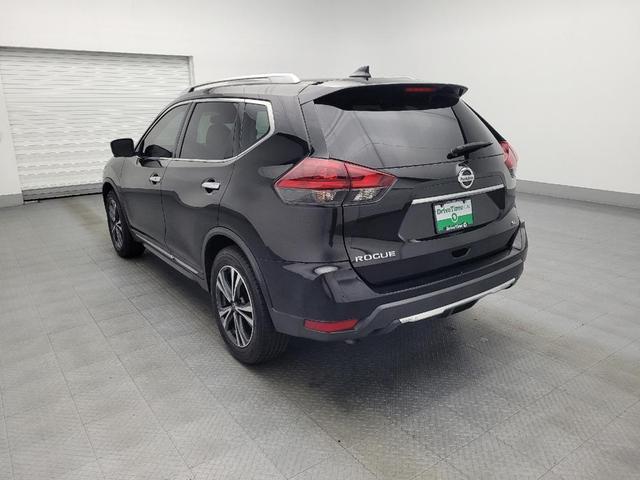 Photo of 2018 Magnetic Black Nissan Rogue
