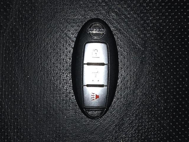 Photo of 2018 Magnetic Black Nissan Rogue