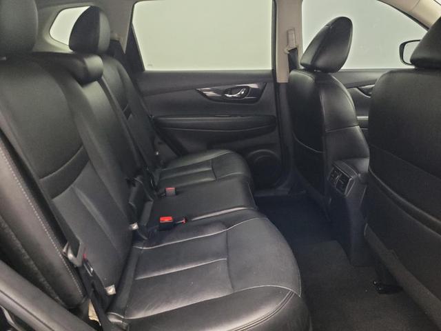Photo of 2018 Magnetic Black Nissan Rogue