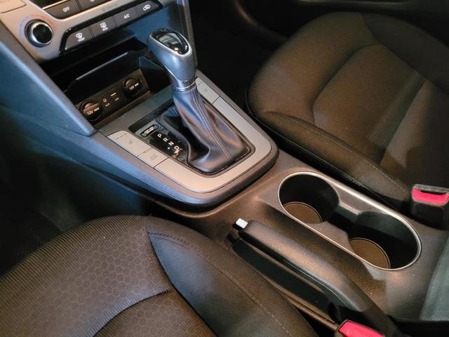 Photo of 2018 Quartz White Pearl Hyundai ELANTRA