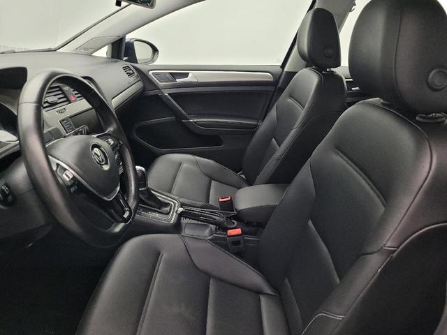 Photo of 2017 Blue Volkswagen Golf