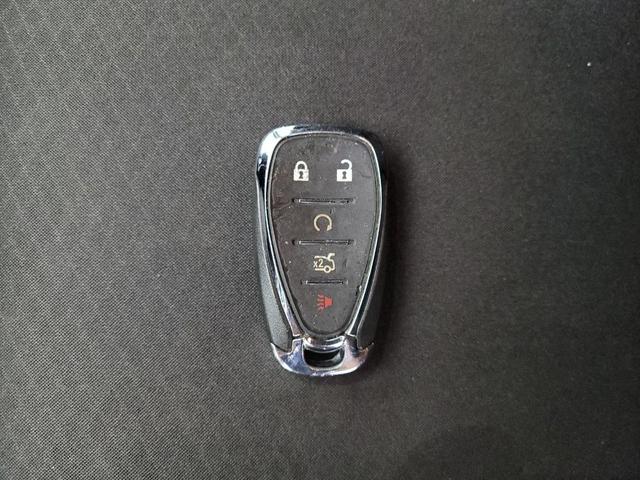 Photo of 2023 Summit White Chevrolet Malibu