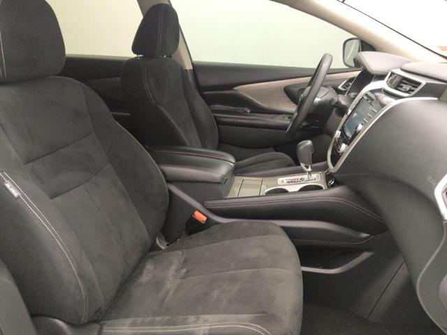 Photo of 2017 Brilliant Silver Metallic Nissan Murano