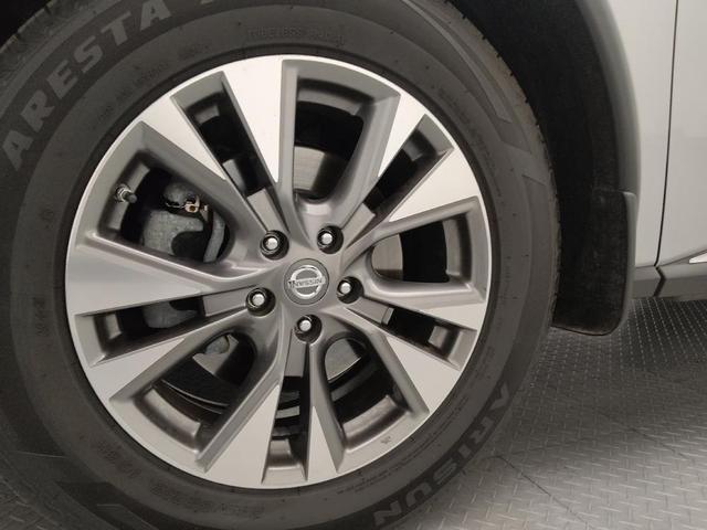 Photo of 2017 Brilliant Silver Metallic Nissan Murano