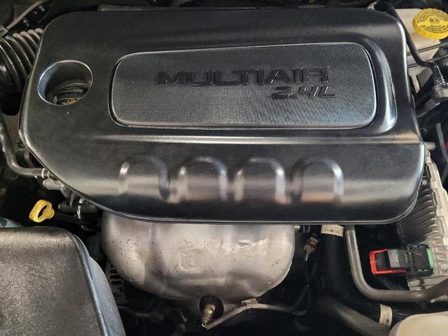 Photo of 2023 Gray Jeep Cherokee