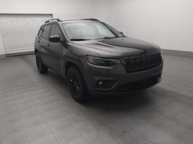 Photo of 2023 Gray Jeep Cherokee