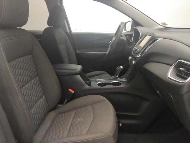 Photo of 2019 Silver Ice Metallic Chevrolet Equinox