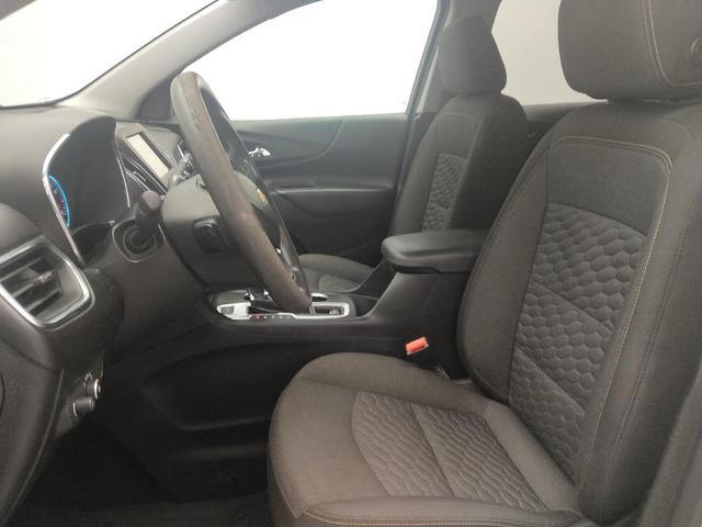 Photo of 2019 Silver Ice Metallic Chevrolet Equinox