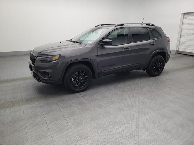 Photo of 2023 Gray Jeep Cherokee
