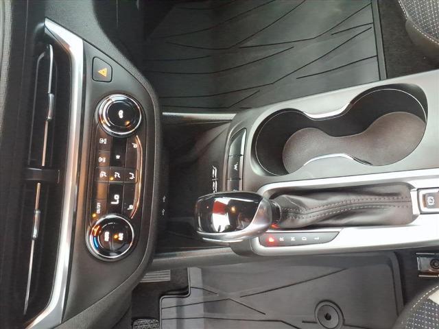 Photo of 2024 Summit White Buick Envista