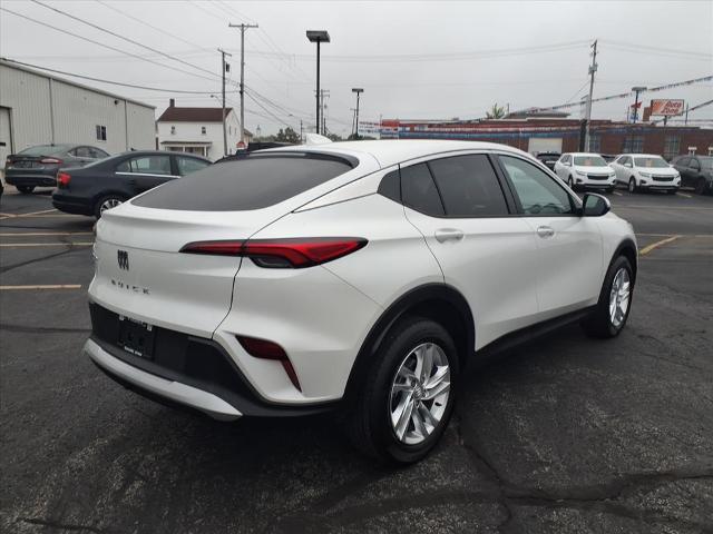 Photo of 2024 Summit White Buick Envista