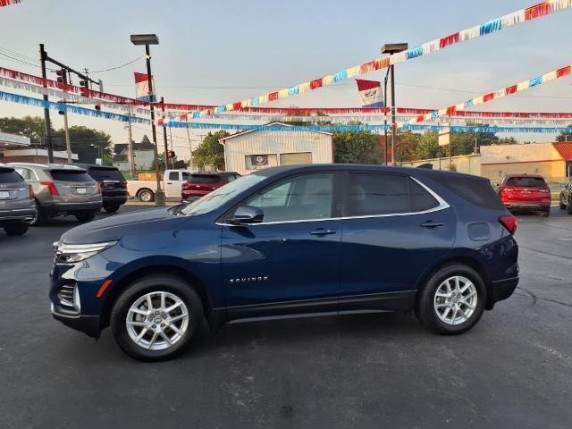 Photo of 2022 Blue Glow Metallic Chevrolet Equinox