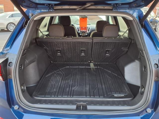 Photo of 2022 Blue Glow Metallic Chevrolet Equinox